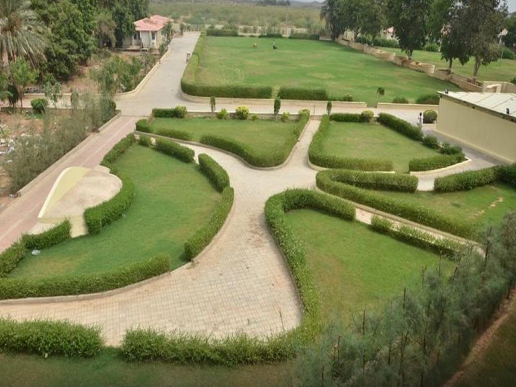 Seven Sky Clarks Exotica Hotel Bhuj Luaran gambar