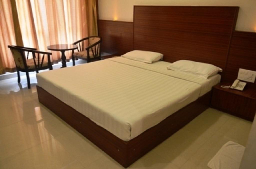 Seven Sky Clarks Exotica Hotel Bhuj Bilik gambar