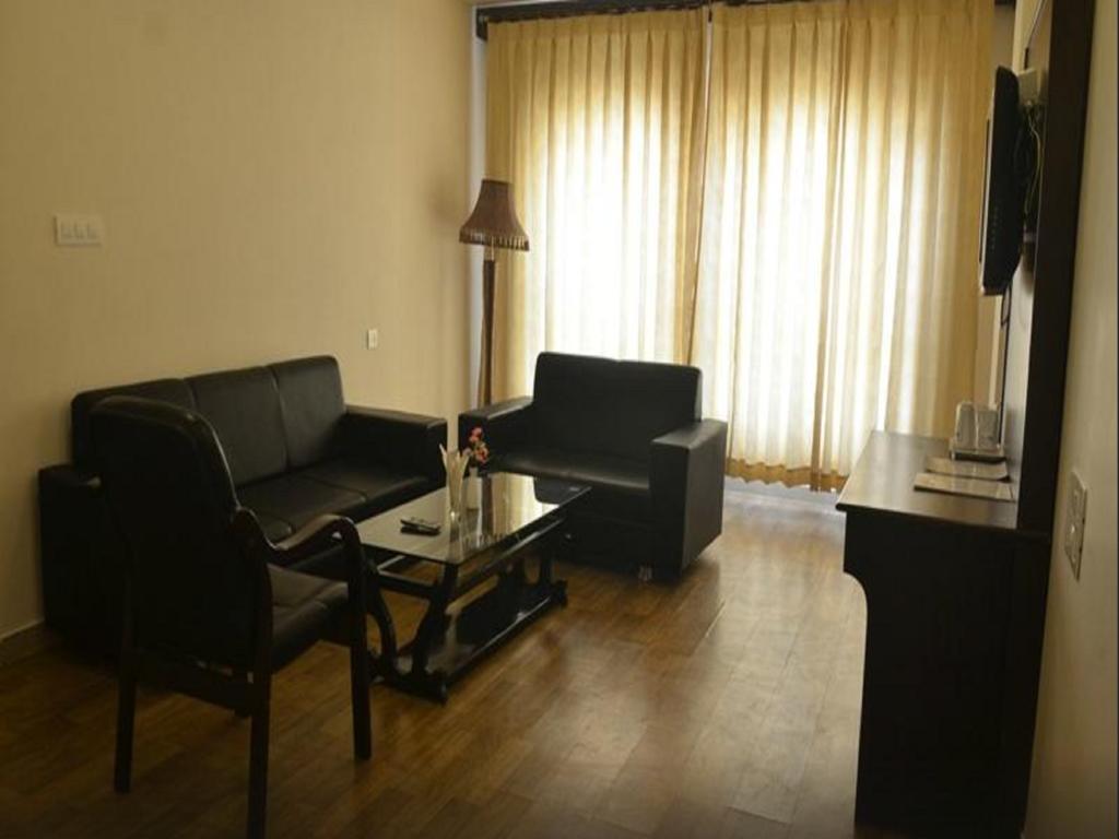 Seven Sky Clarks Exotica Hotel Bhuj Bilik gambar