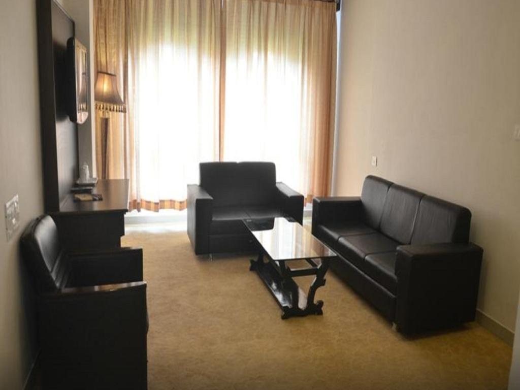 Seven Sky Clarks Exotica Hotel Bhuj Bilik gambar
