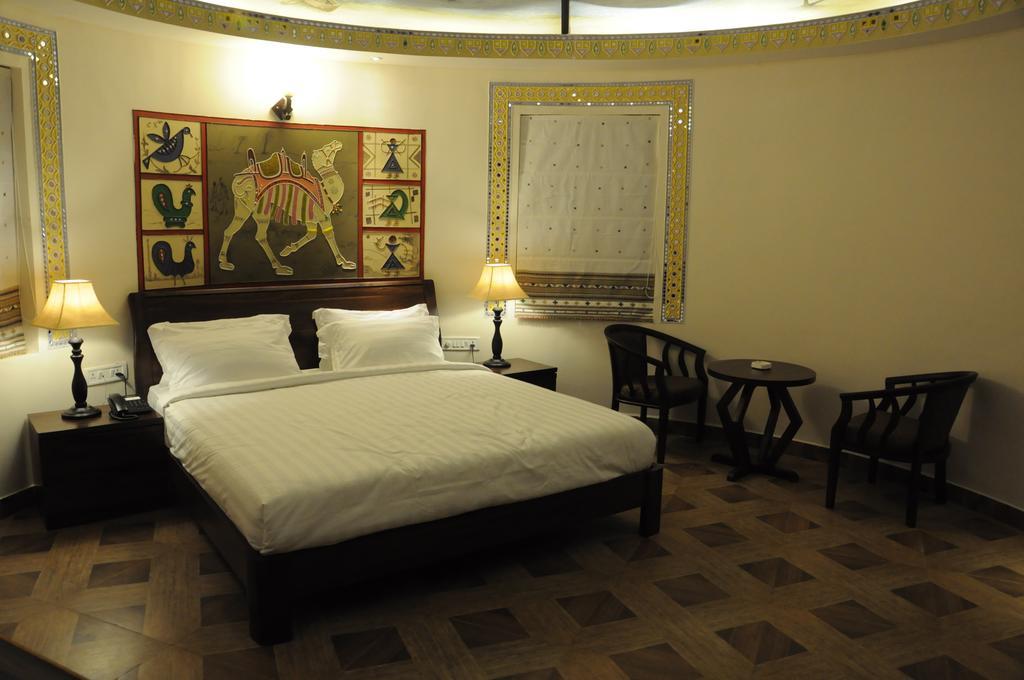 Seven Sky Clarks Exotica Hotel Bhuj Bilik gambar
