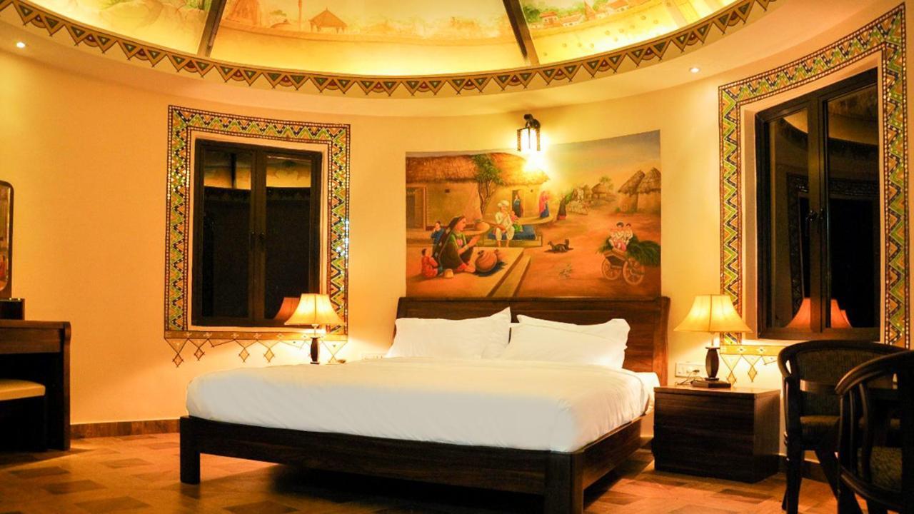 Seven Sky Clarks Exotica Hotel Bhuj Luaran gambar