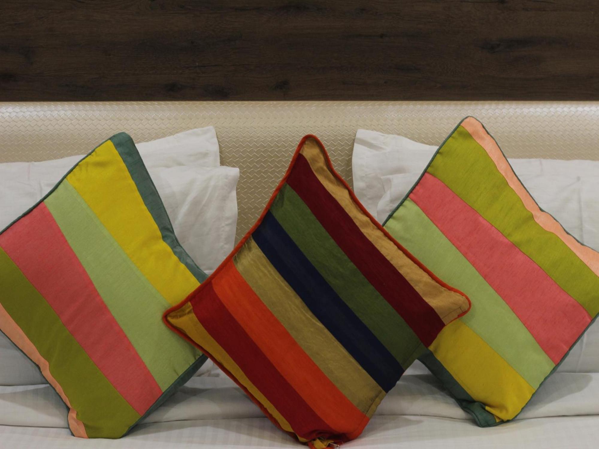 Seven Sky Clarks Exotica Hotel Bhuj Luaran gambar