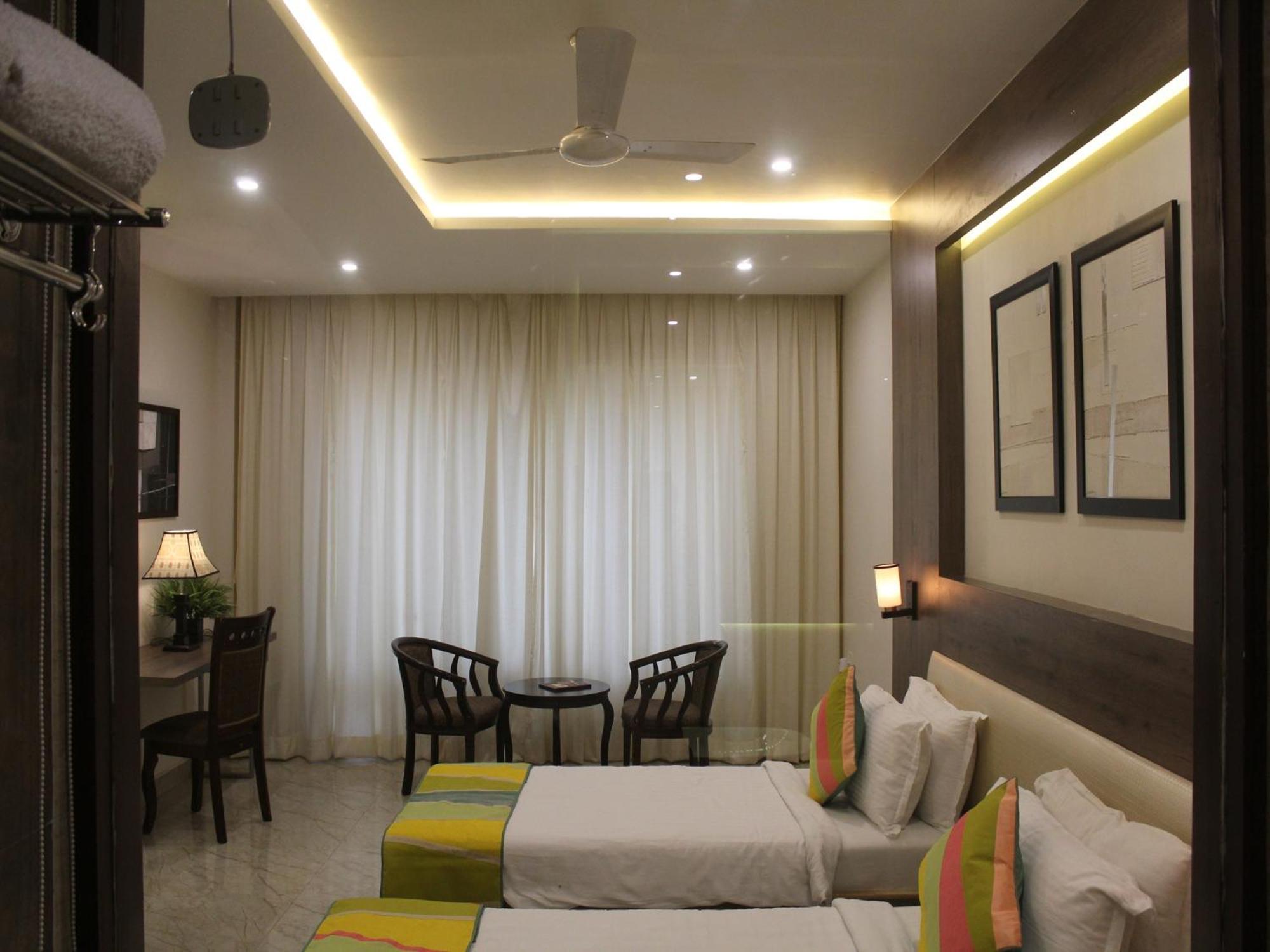 Seven Sky Clarks Exotica Hotel Bhuj Luaran gambar