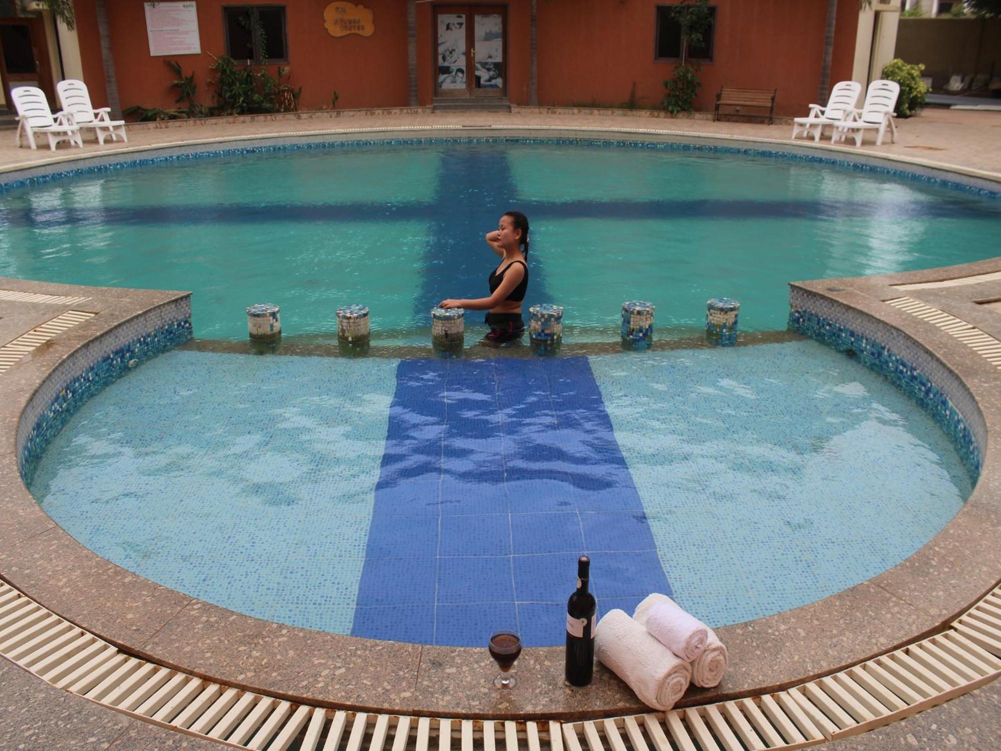 Seven Sky Clarks Exotica Hotel Bhuj Luaran gambar