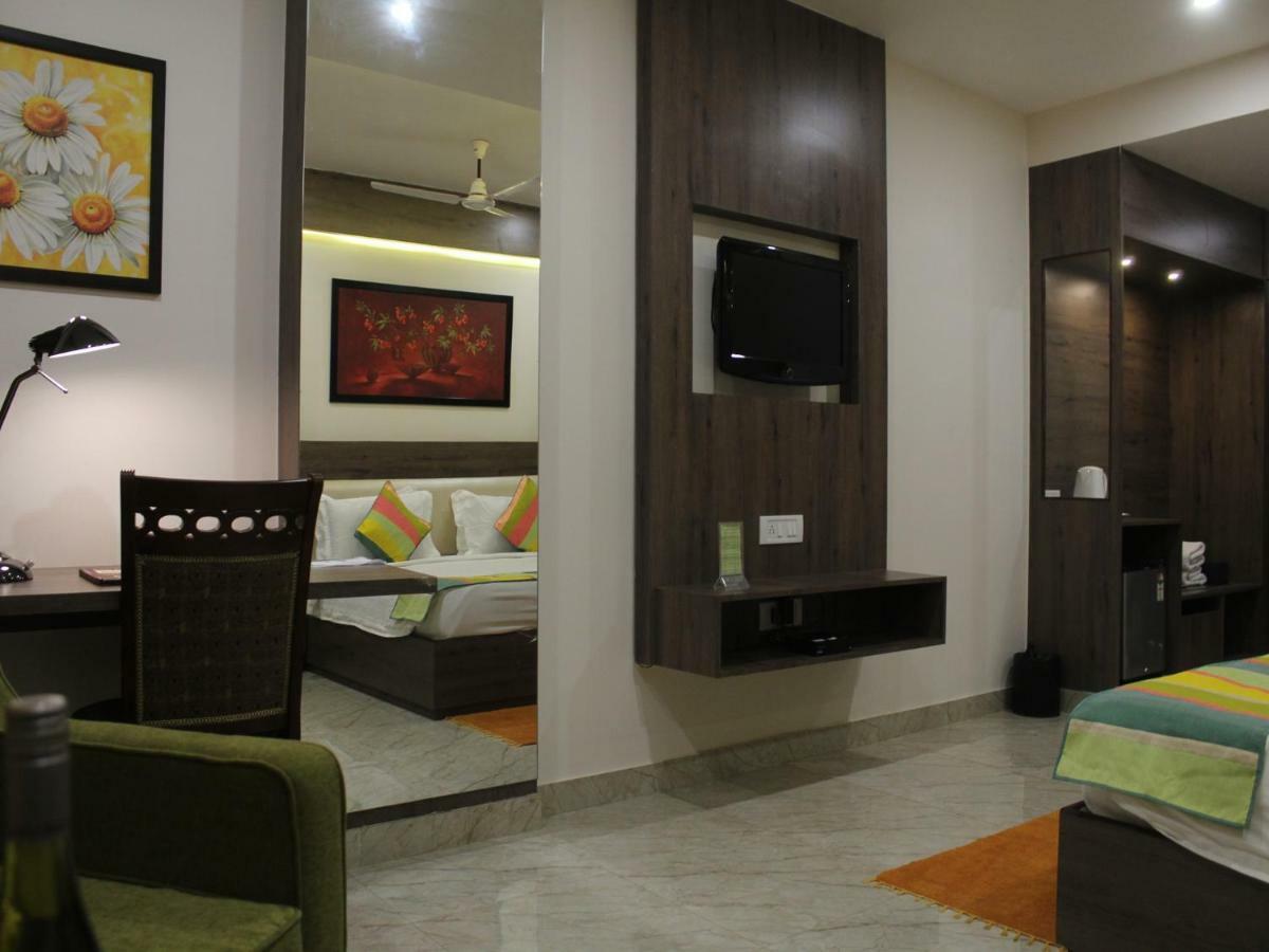 Seven Sky Clarks Exotica Hotel Bhuj Luaran gambar